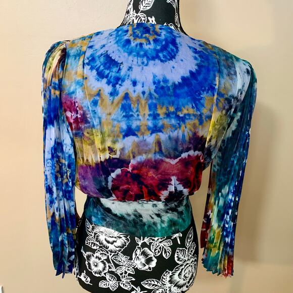 Alice + Olivia Wrap Blouse In Tie Dye Kaleidoscope - Picture 4 of 9